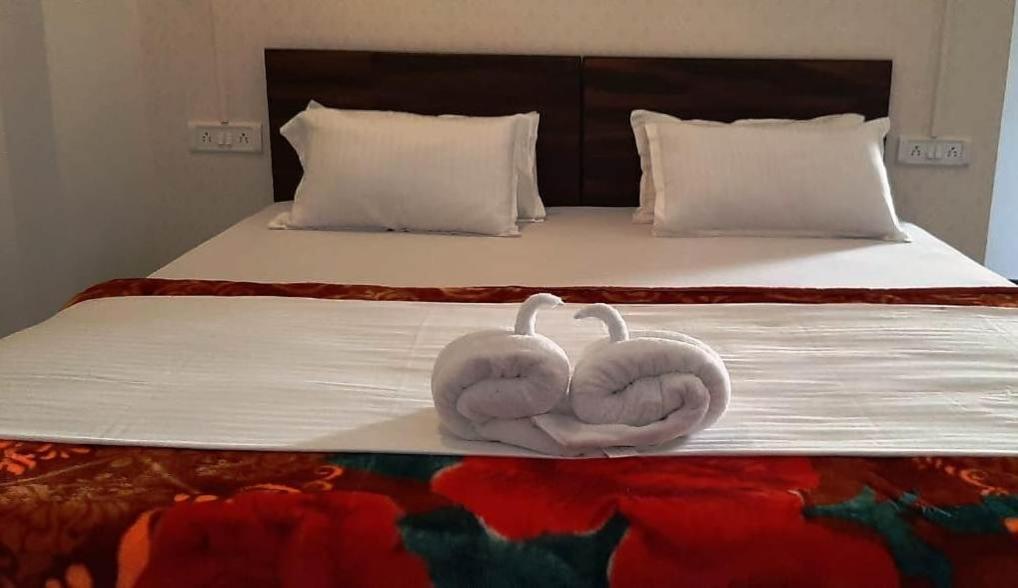 Hotel Shiv Palace Удайпур Екстериор снимка