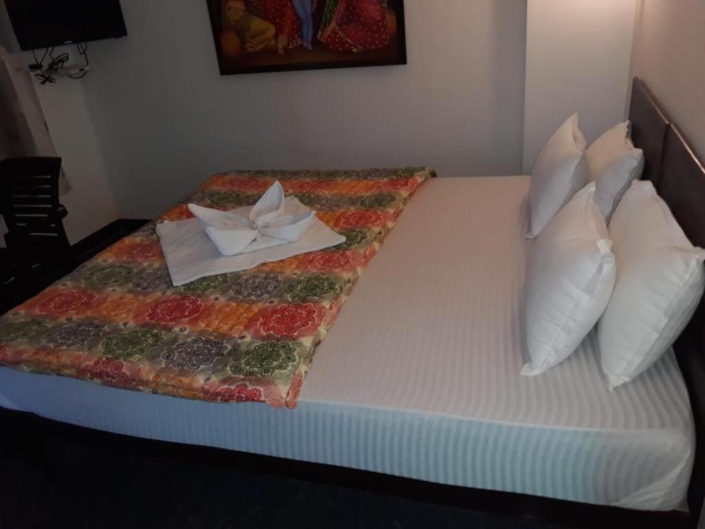 Hotel Shiv Palace Удайпур Екстериор снимка